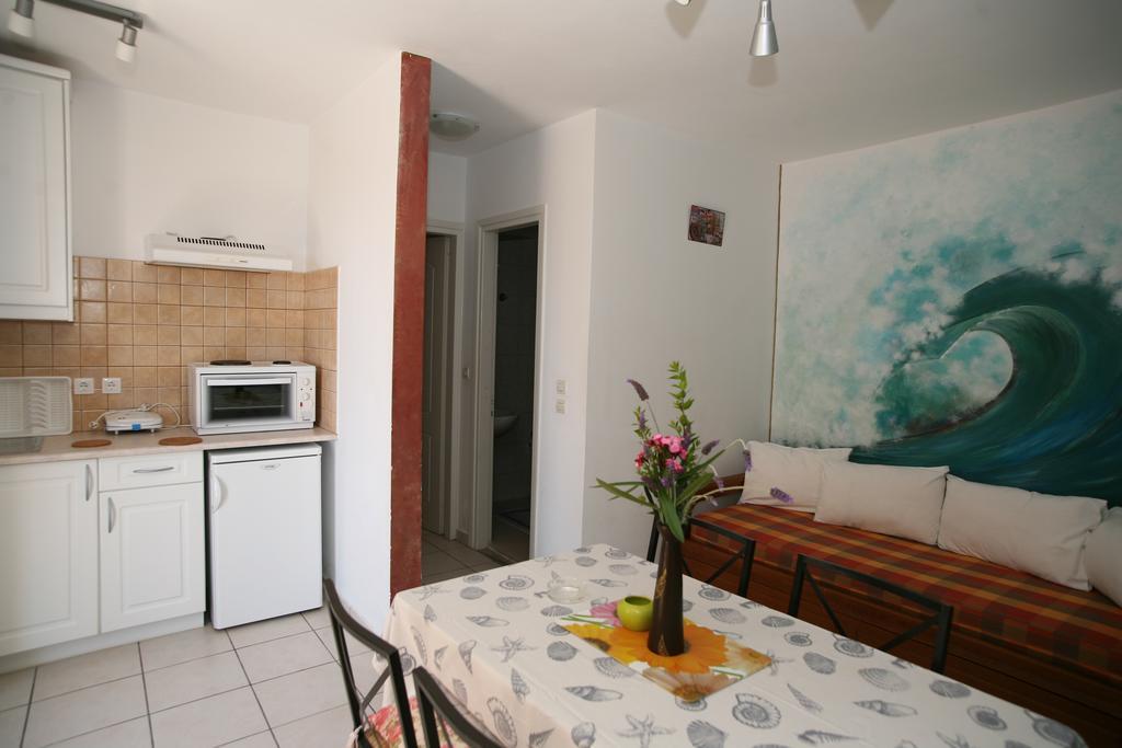 Glyfada Gorgona Apartments Dış mekan fotoğraf