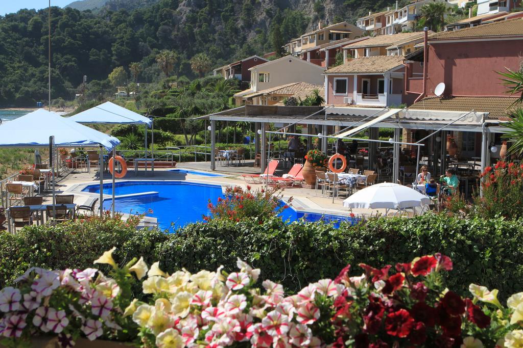 Glyfada Gorgona Apartments Dış mekan fotoğraf
