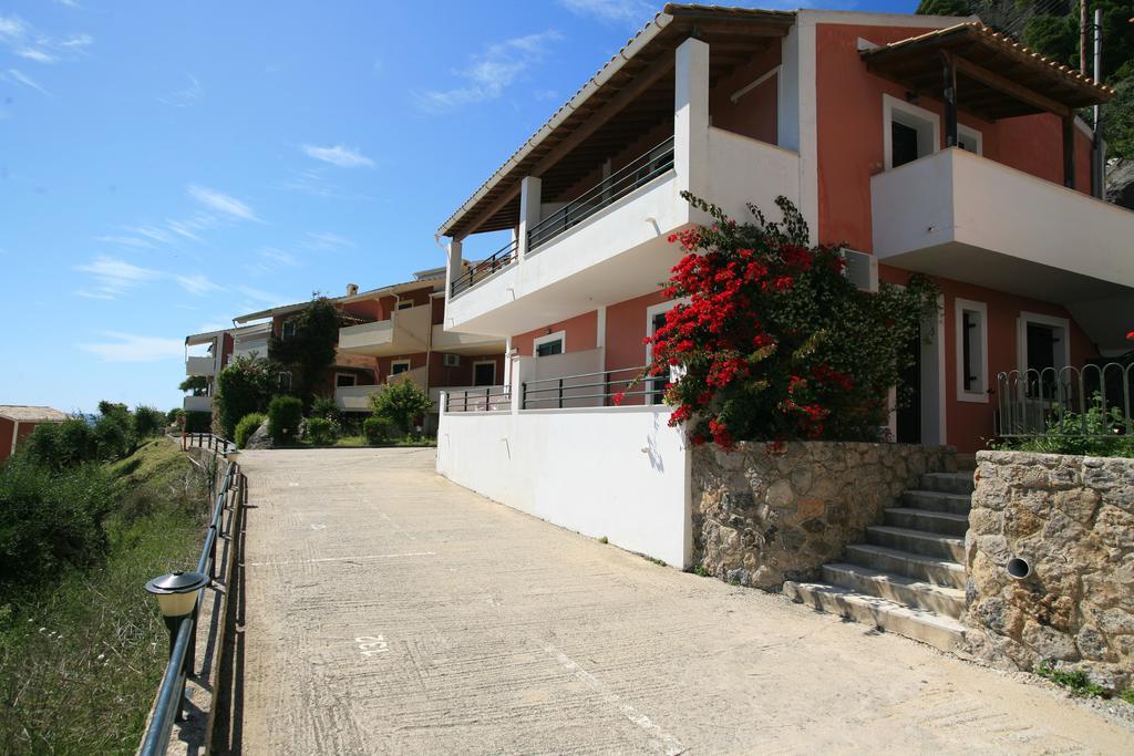 Glyfada Gorgona Apartments Dış mekan fotoğraf