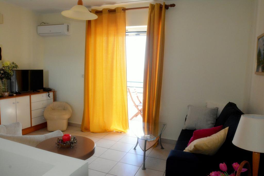 Glyfada Gorgona Apartments Dış mekan fotoğraf
